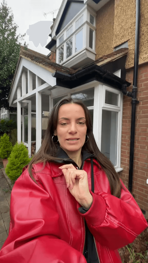 Bella James x VW